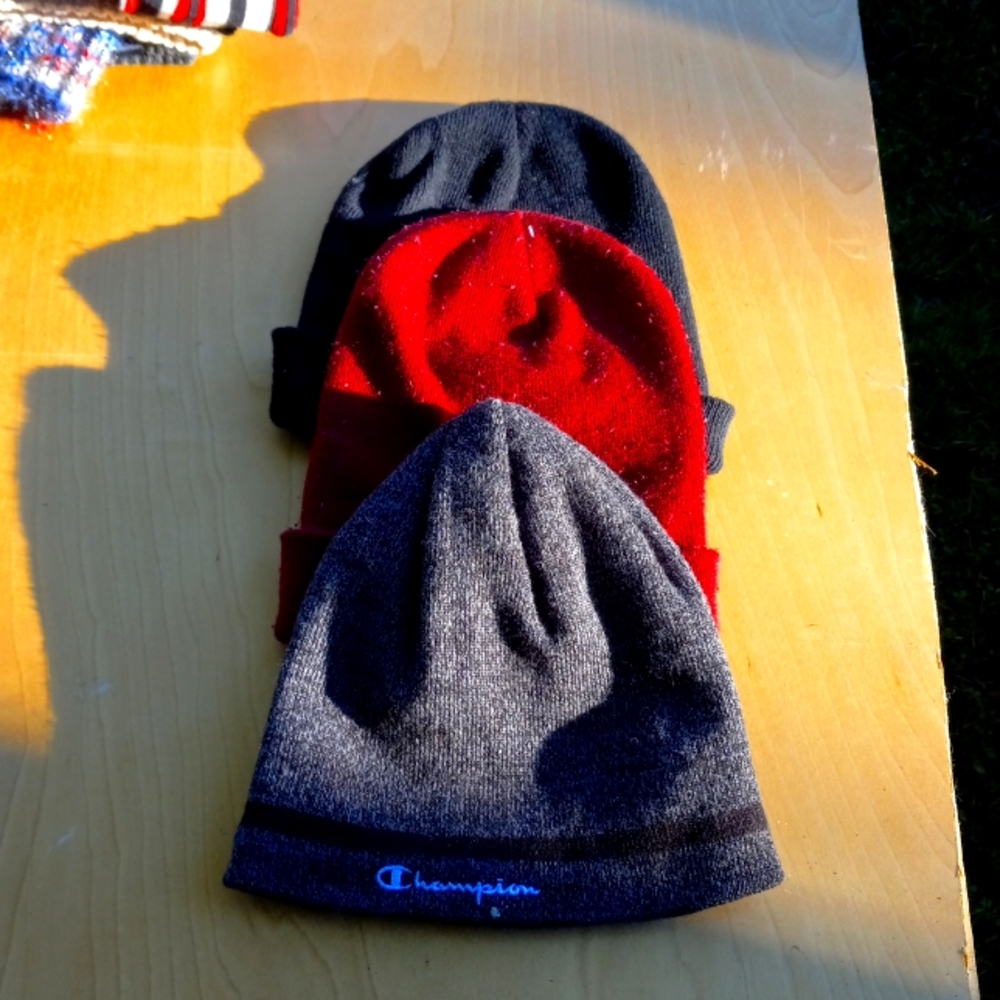 3 beanie hats lot # 11